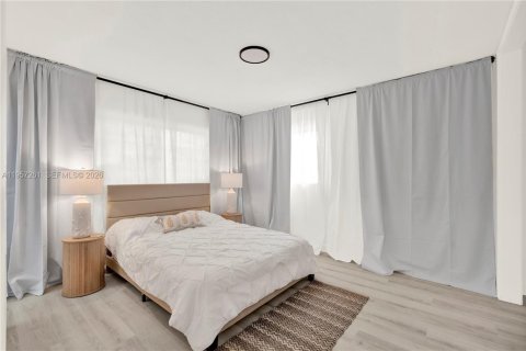 Casa en alquiler en Oakland Park, Florida, 3 dormitorios, 152.92 m2 № 2011249 - foto 11