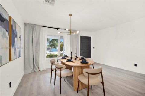 Casa en alquiler en Oakland Park, Florida, 3 dormitorios, 152.92 m2 № 2011249 - foto 7