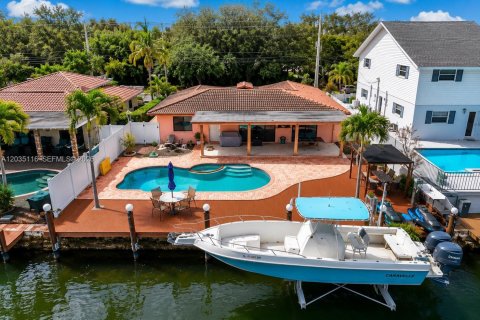 Casa en Pompano Beach, Florida 2 dormitorios, 105.72 m2 № 2087227