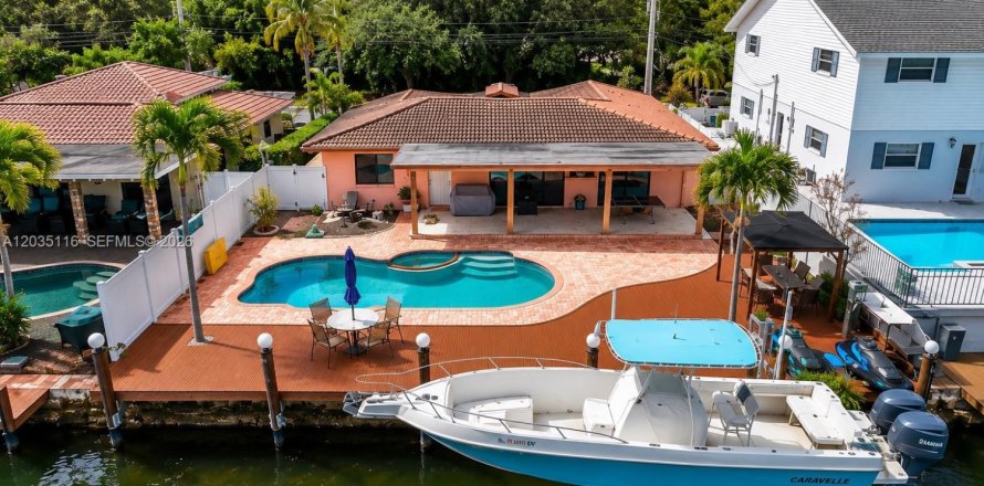 Casa en Pompano Beach, Florida 2 dormitorios, 105.72 m2 № 2087227