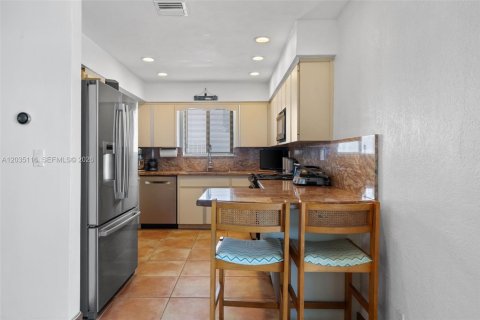 Casa en venta en Pompano Beach, Florida, 2 dormitorios, 105.72 m2 № 2087227 - foto 15
