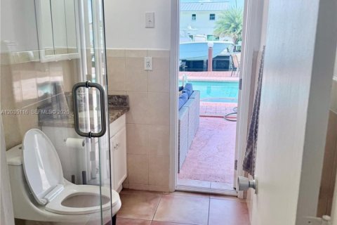 Casa en venta en Pompano Beach, Florida, 2 dormitorios, 105.72 m2 № 2087227 - foto 26