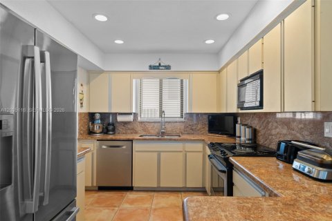 Casa en venta en Pompano Beach, Florida, 2 dormitorios, 105.72 m2 № 2087227 - foto 16