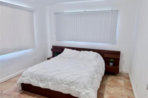 Casa en venta en Pompano Beach, Florida, 2 dormitorios, 105.72 m2 № 2087227 - foto 24
