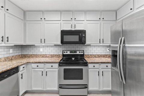Condo in Bunnell, Florida, 2 bedrooms  № 1824187 - photo 6