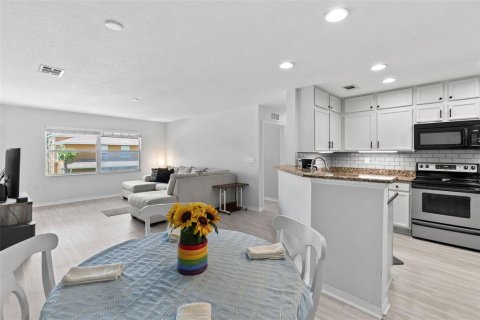 Condo in Bunnell, Florida, 2 bedrooms  № 1824187 - photo 3