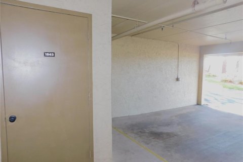 Снять в аренду кондоминиум в Тарпон-Спрингс, Флорида 2 спальни, 104.52м2, № 1810528 - фото 4