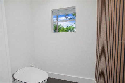 House in Winter Garden, Florida 4 bedrooms, 253.53 sq.m. № 2102516 - photo 28