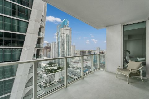 Condominio en venta en Miami, Florida, 1 dormitorio, 75.07 m2 № 1964552 - foto 8