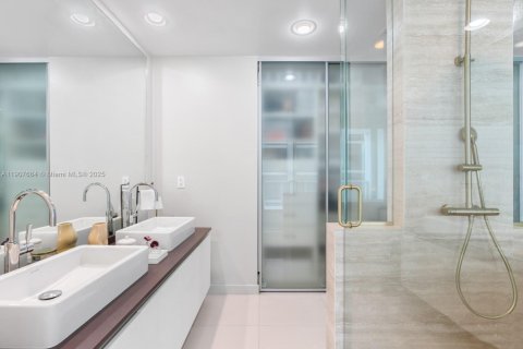 Condominio en venta en Miami, Florida, 1 dormitorio, 75.07 m2 № 1964552 - foto 7