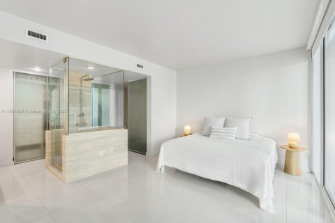 Condominio en venta en Miami, Florida, 1 dormitorio, 75.07 m2 № 1964552 - foto 5