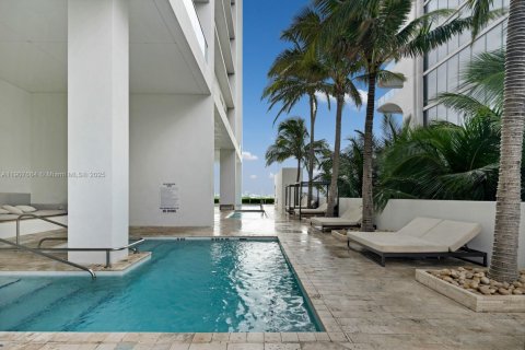 Condominio en venta en Miami, Florida, 1 dormitorio, 75.07 m2 № 1964552 - foto 12
