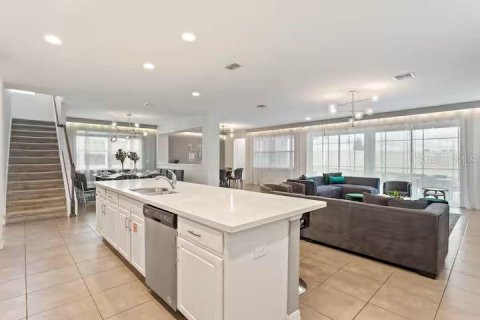 House in SOLARA RESORT in Kissimmee, Florida 9 bedrooms, 405.33 sq.m. № 1909187 - photo 7