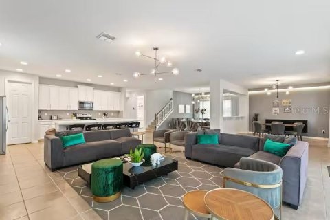 House in SOLARA RESORT in Kissimmee, Florida 9 bedrooms, 405.33 sq.m. № 1909187 - photo 3