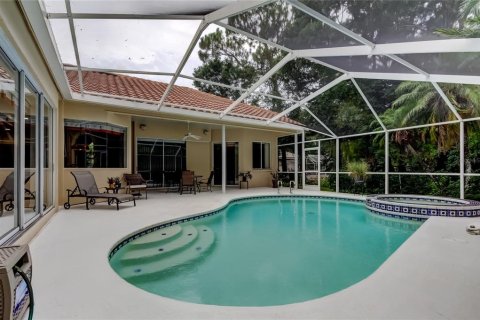 House in Oldsmar, Florida 4 bedrooms, 242.1 sq.m. № 1800174 - photo 5
