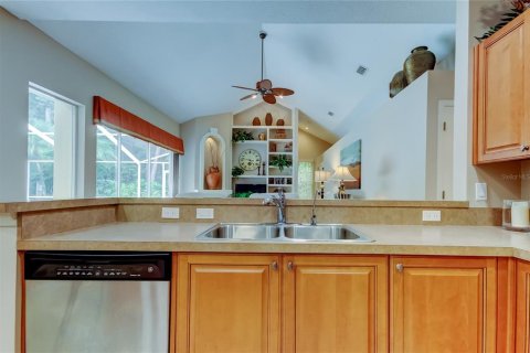 House in Oldsmar, Florida 4 bedrooms, 242.1 sq.m. № 1800174 - photo 22