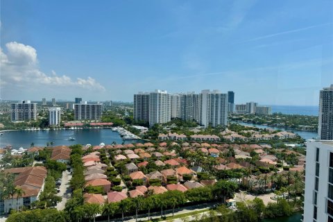Condo in Aventura, Florida, 2 bedrooms  № 1892964 - photo 27