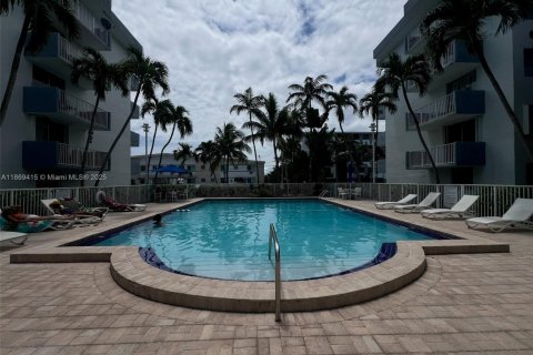 Copropriété à vendre à North Bay Village, Floride: 2 chambres, 83.61 m2 № 1978374 - photo 26