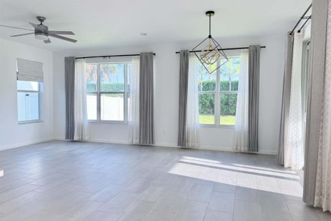 Villa ou maison à vendre à Port St. Lucie, Floride: 3 chambres, 211.35 m2 № 2245180 - photo 13