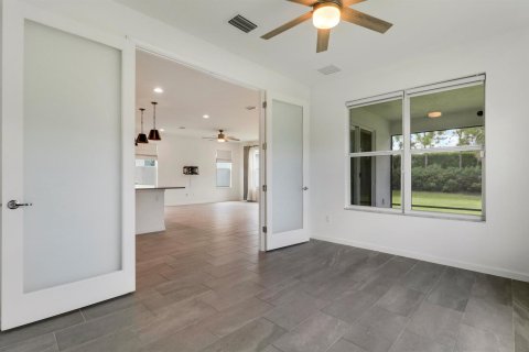 Villa ou maison à vendre à Port St. Lucie, Floride: 3 chambres, 211.35 m2 № 2245180 - photo 18