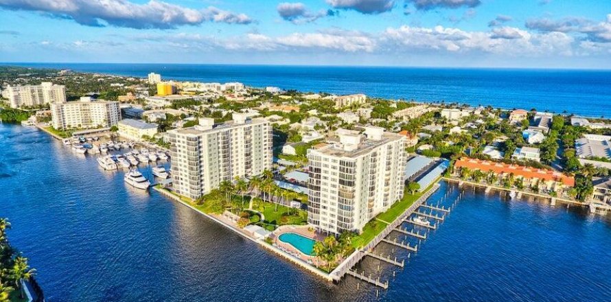 Condo in Delray Beach, Florida, 2 bedrooms № 1132817