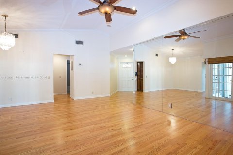 Villa ou maison à louer à Weston, Floride: 3 chambres, 105.35 m2 № 1976982 - photo 7