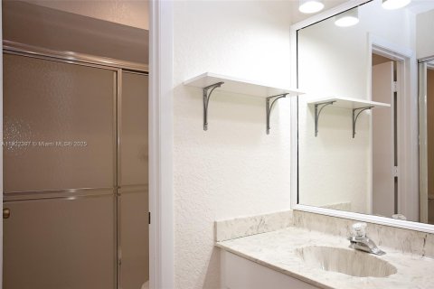 Villa ou maison à louer à Weston, Floride: 3 chambres, 105.35 m2 № 1976982 - photo 10