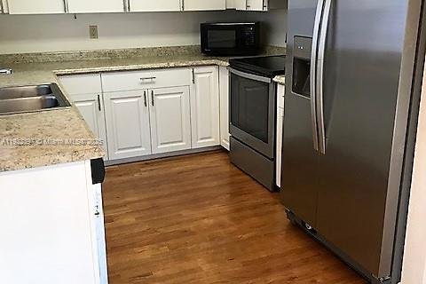 Villa ou maison à louer à Weston, Floride: 3 chambres, 105.35 m2 № 1976982 - photo 4