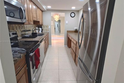 Copropriété à louer à Lauderhill, Floride: 2 chambres, 106.65 m2 № 1974712 - photo 27