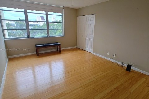 Copropriété à louer à Lauderhill, Floride: 2 chambres, 106.65 m2 № 1974712 - photo 15