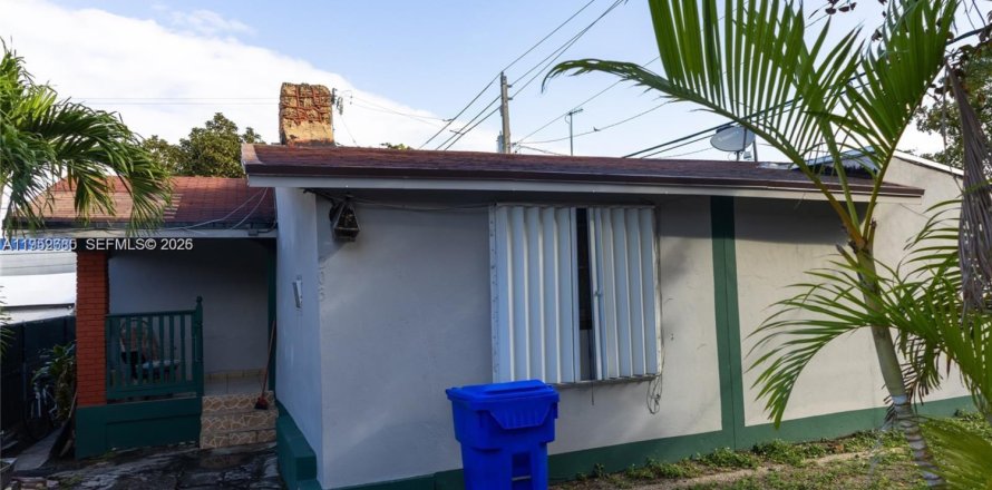 Casa en Miami, Florida 3 dormitorios, 147.71 m2 № 2010752