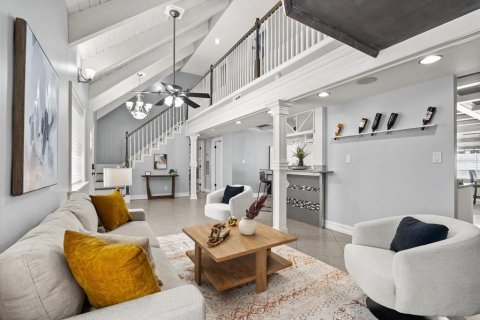 House in Orlando, Florida 6 bedrooms, 345.69 sq.m. № 2212365 - photo 6