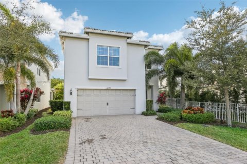 House in Hollywood, Florida 3 bedrooms, 206.24 sq.m. № 1834378 - photo 3