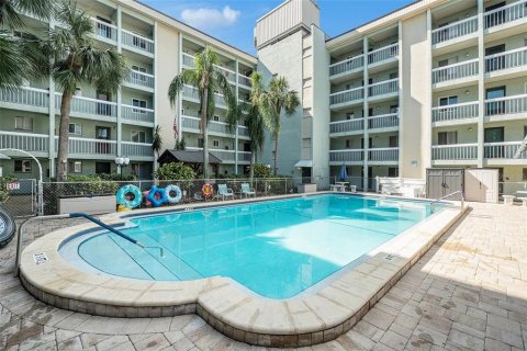 Condo in Saint Petersburg, Florida, 1 bedroom  № 1769163 - photo 17