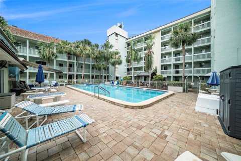 Condo in Saint Petersburg, Florida, 1 bedroom  № 1769163 - photo 15