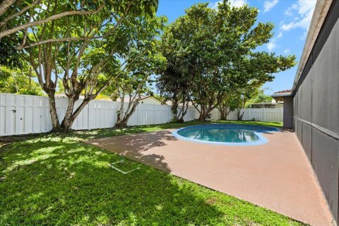 Casa en Coral Springs, Florida 3 dormitorios, 199 m2 № 2270714