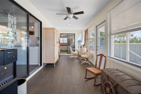 House in Englewood, Florida 2 bedrooms, 95.88 sq.m. № 1734737 - photo 17