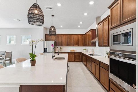 House in Odessa, Florida 4 bedrooms, 300.63 sq.m. № 1791629 - photo 6