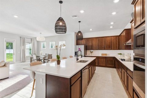 House in Odessa, Florida 4 bedrooms, 300.63 sq.m. № 1791629 - photo 7
