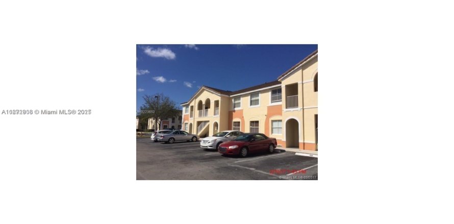 Condo in Homestead, Florida, 2 bedrooms № 1922620