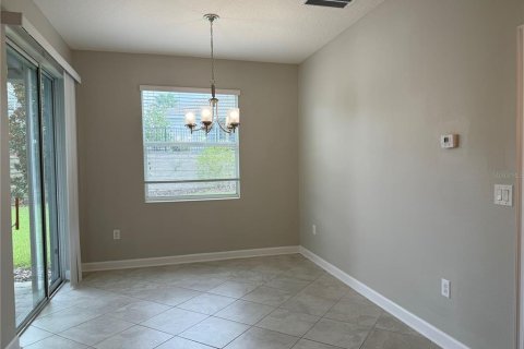 House in Davenport, Florida 3 bedrooms, 160.91 sq.m. № 1903699 - photo 7