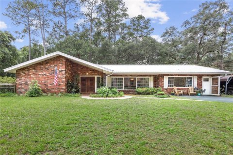 House in Williston, Florida 4 bedrooms, 208.29 sq.m. № 1773875 - photo 1
