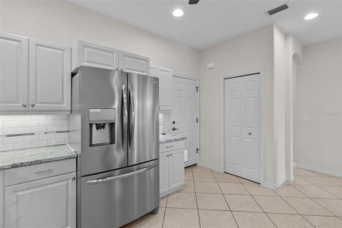 Villa ou maison à louer à North Port, Floride: 3 chambres, 153.66 m2 № 2315086 - photo 12