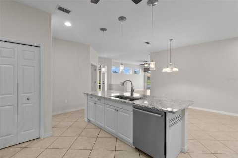 Villa ou maison à louer à North Port, Floride: 3 chambres, 153.66 m2 № 2315086 - photo 13