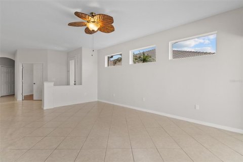 Villa ou maison à louer à North Port, Floride: 3 chambres, 153.66 m2 № 2315086 - photo 5