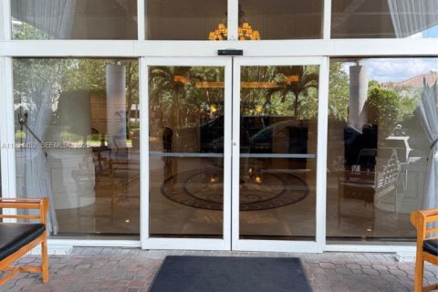 Condominio en venta en Aventura, Florida, 2 dormitorios, 109.72 m2 № 1982758 - foto 21