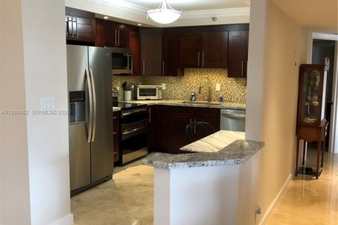 Condominio en venta en Aventura, Florida, 2 dormitorios, 109.72 m2 № 1982758 - foto 14