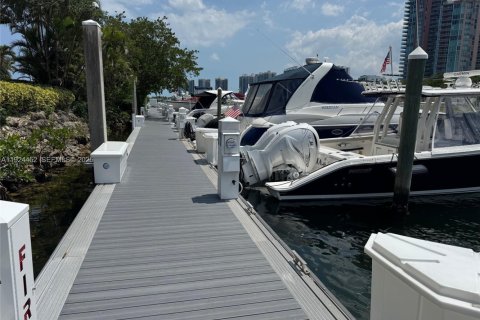 Condominio en venta en Aventura, Florida, 2 dormitorios, 109.72 m2 № 1982758 - foto 30