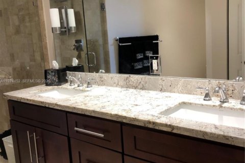 Condominio en venta en Aventura, Florida, 2 dormitorios, 109.72 m2 № 1982758 - foto 10