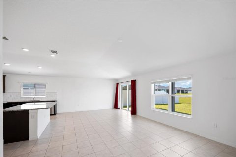Villa ou maison à louer à Sarasota, Floride: 4 chambres, 158.03 m2 № 2119892 - photo 5